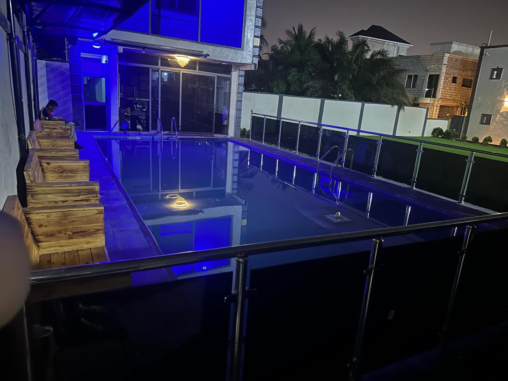 Northwold Hotel Sotuom المظهر الخارجي الصورة
