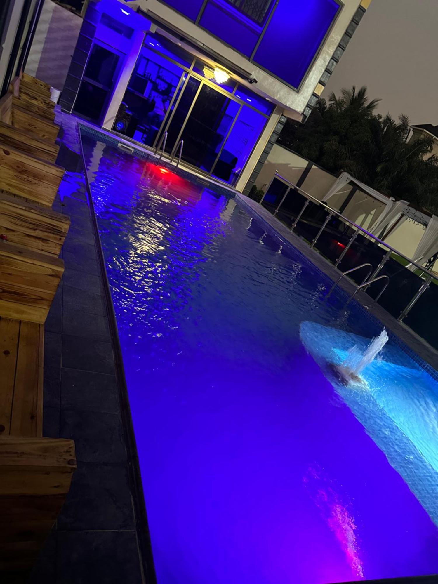 Northwold Hotel Sotuom المظهر الخارجي الصورة